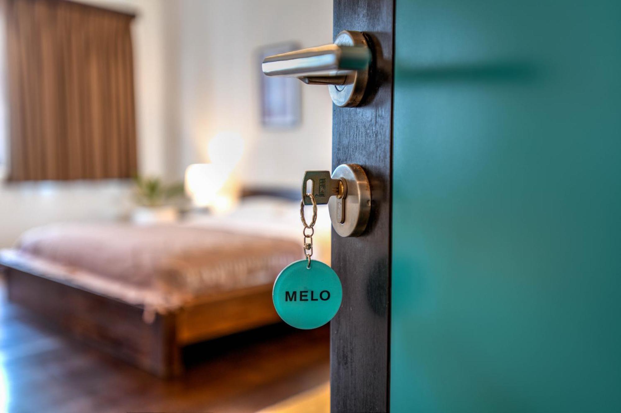 Melo Suites Hotel Seminyak Buitenkant foto